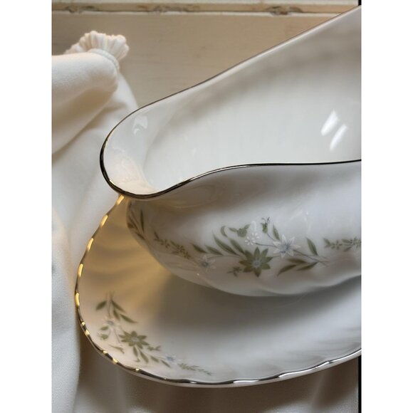 Coventry Felicia Gravy Boat with Underplate – 9" Vintage Japan Fine China – Flor - Picture 3 of 6